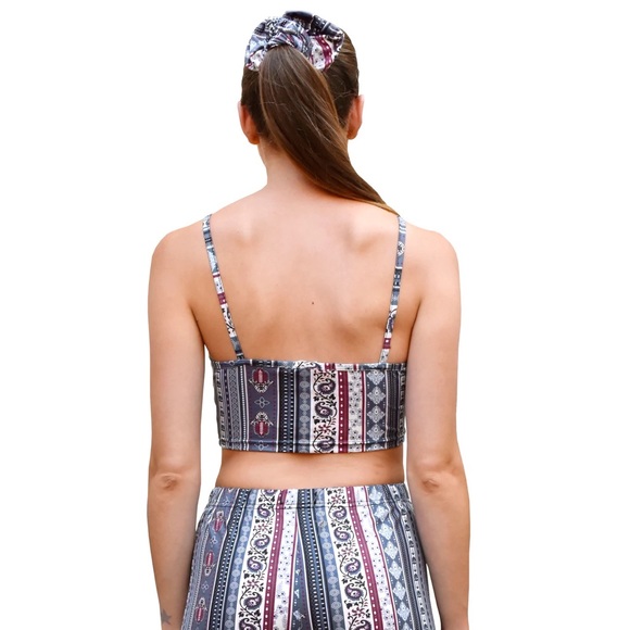 Bell bottom pants and crop cami top in blue indigo paisley - Picture 7 of 9